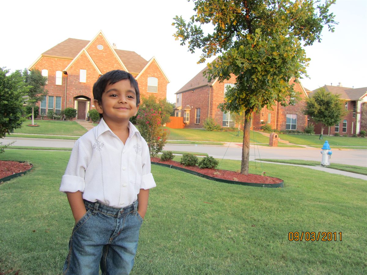 Younger Nitosh Kumaravel