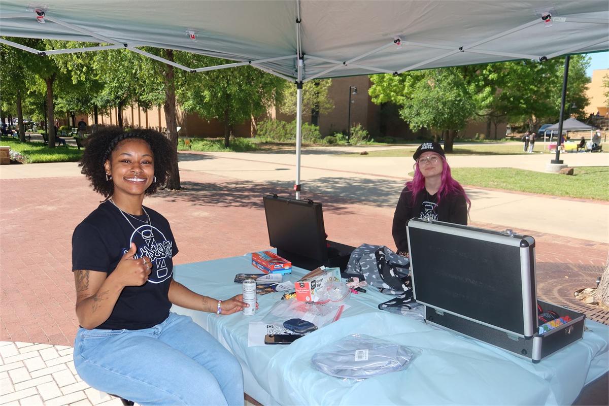 Shear Kindness volunteers at the table